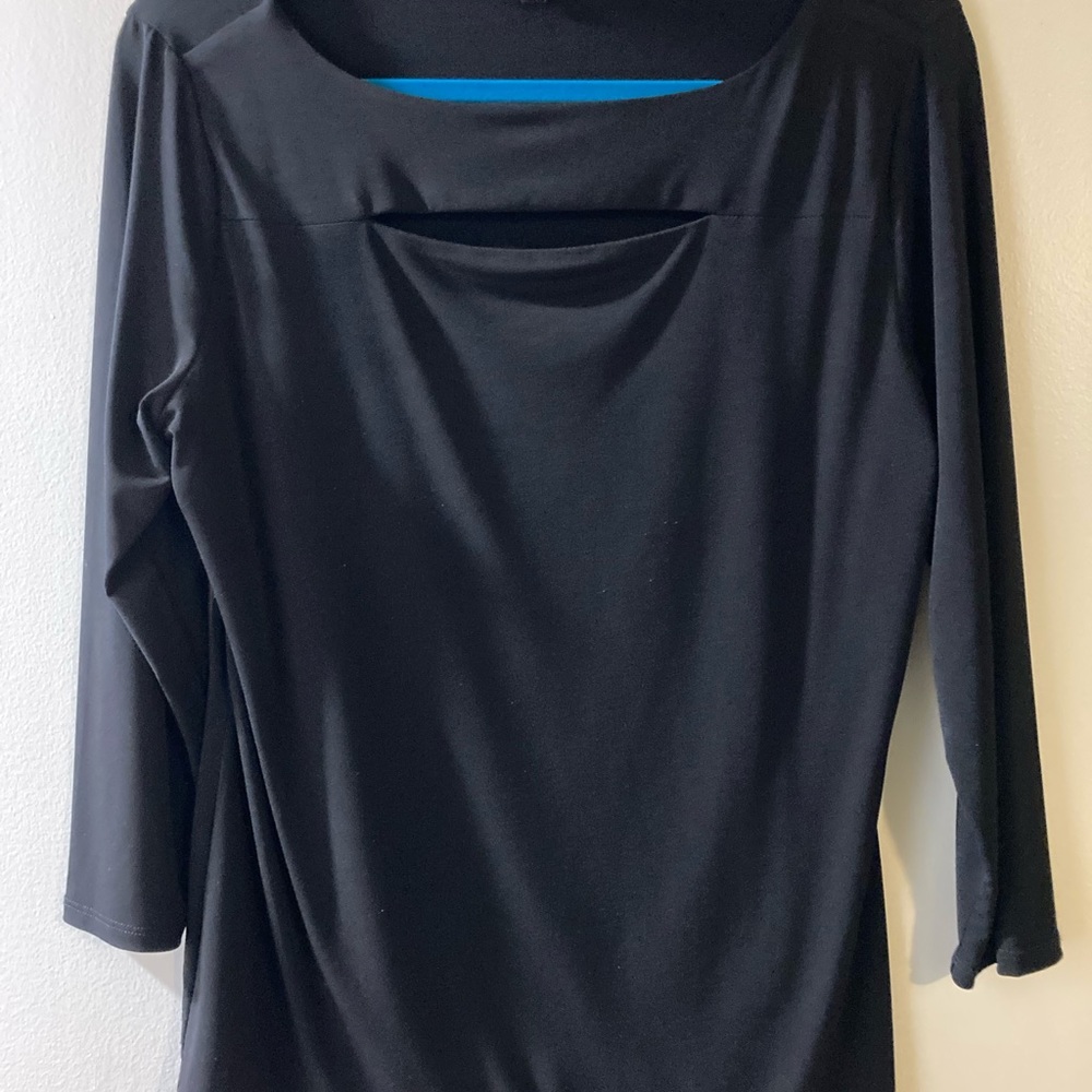 3/4 sleeve top with chest slit